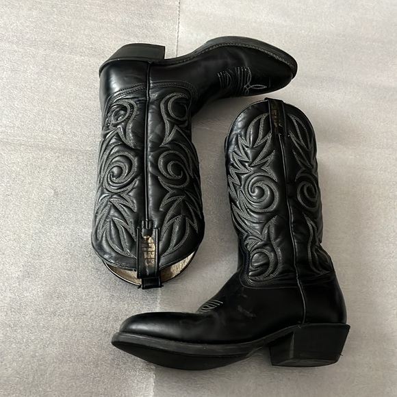[7.5]Black Leather Cowboy Boots  with Embroidered pattern - Picture 2 of 10